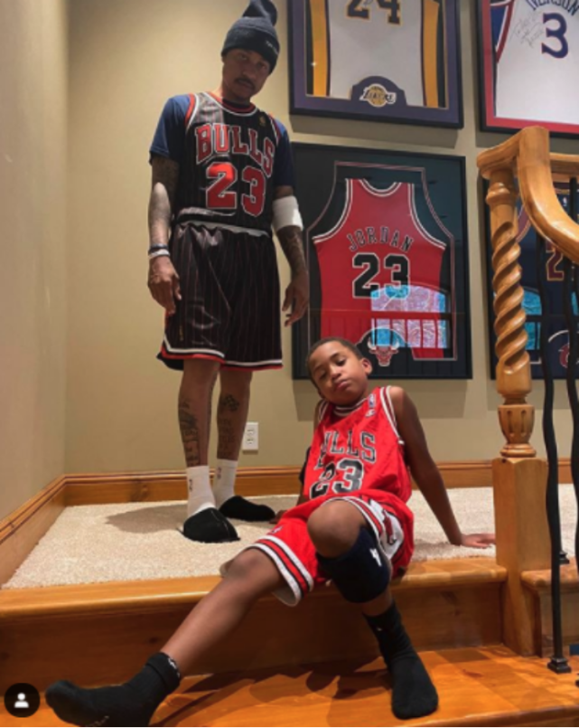 9game-阿扎伦卡重要时刻刷新纪录,MAD带队取胜!引发球迷热议的简单介绍