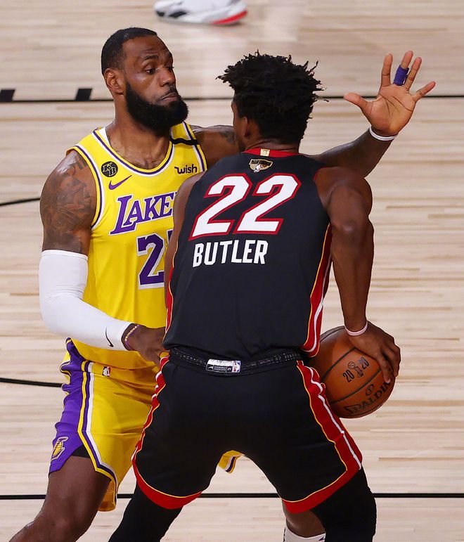 九游辅助-NBA常规赛最后时刻走向成谜;米兰奥林匹亚刷新队史纪录;信心回归;更衣室氛围转暖的简单介绍